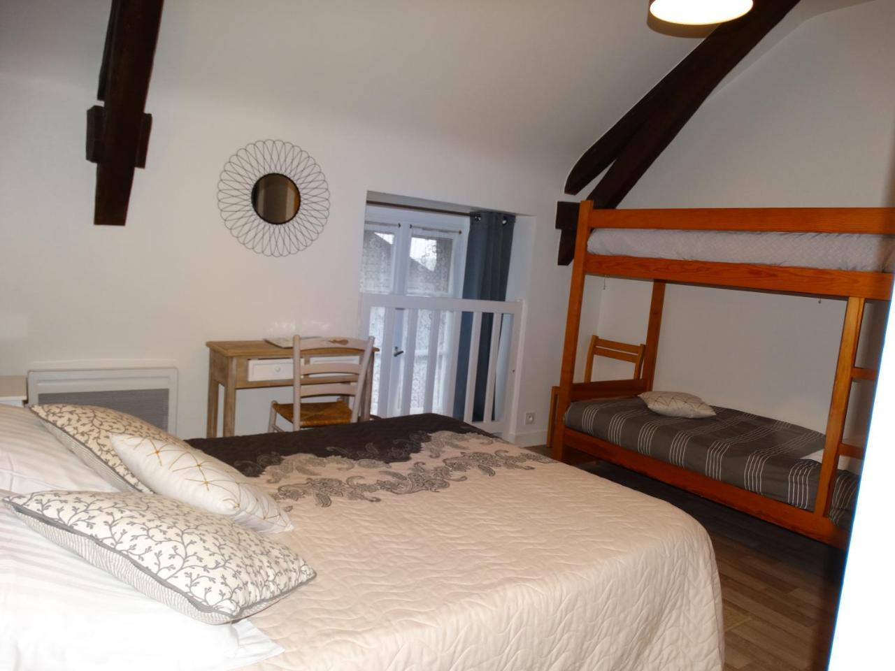 Chambres D'Hotes De La Ferme Auberge De Mesauboin Bille Exterior photo